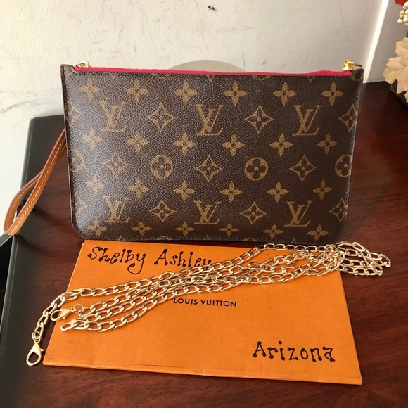 Authentic Louis Vuitton Neverfull Pouch Crossbody - Picture 3 of 12